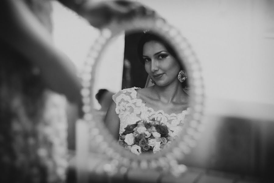 Wedding photographer Inessa Lagutina (liveart). Photo of 14 August 2015