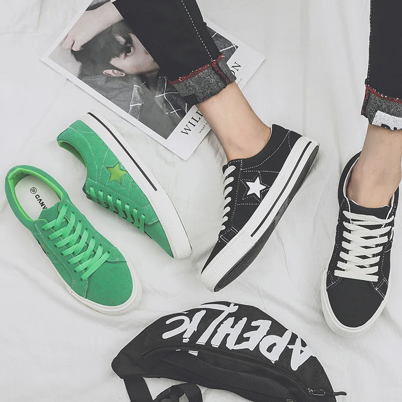 Zapatillas deportivas casuales con cordones y diseño Pentagrama. Comodidad y estilo para el día a día, perfectas para un look moderno y relajado.