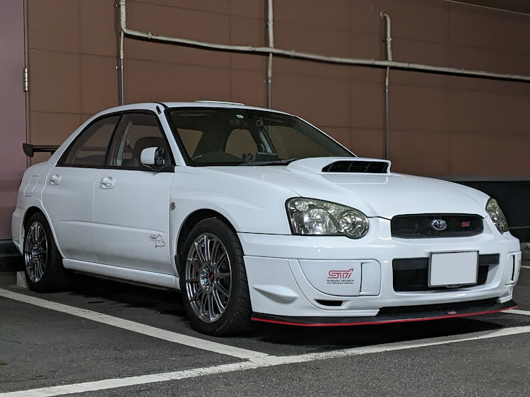 インプレッサ WRX STIの愛車撮影・今週もお疲れ様でした・かっこよく撮影出来たと思います📷に関するカスタム事例の投稿画像1枚目