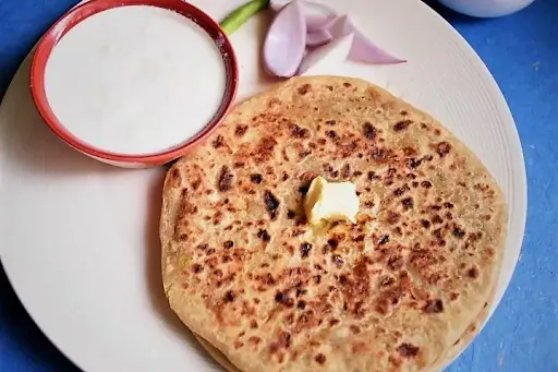 2 Special Pyaz Paratha With Dahi