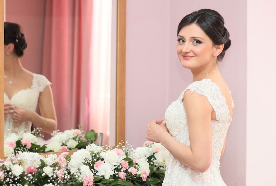 Wedding photographer Alex Oganezov (fotolexstudio). Photo of 19 November 2018