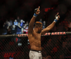 Francis Ngannou verdedigt succesvol zijn wereldtitel in de UFC: Kameroener haalt het na spannende wedstrijd van Fransman