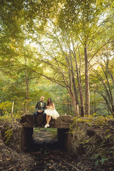 Fotógrafo de casamento Adrian Crisan (crisan). Foto de 26 de outubro 2015