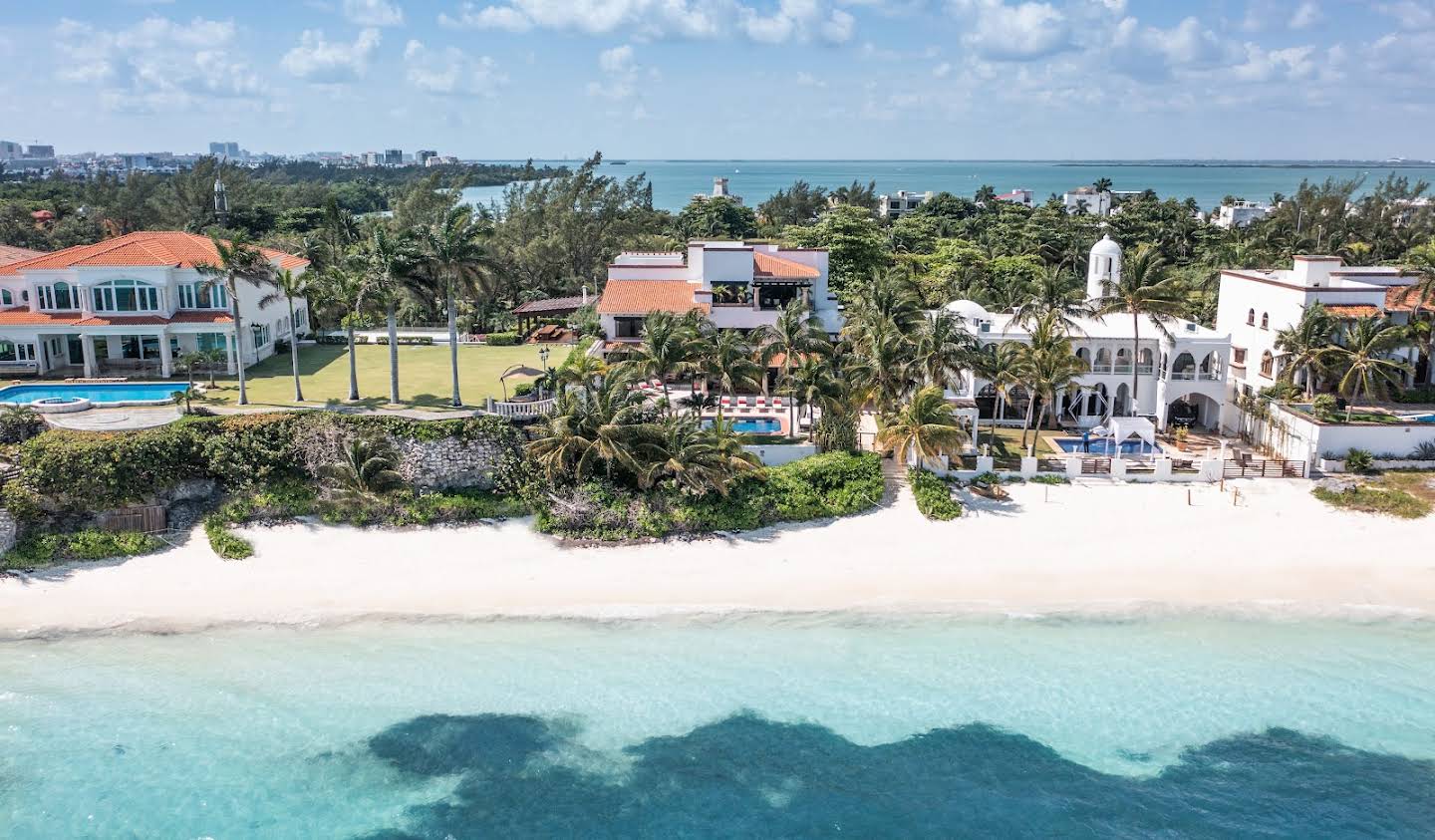 House with terrace Cancún