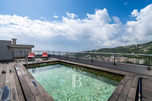 Apartment with terrace and pool 2