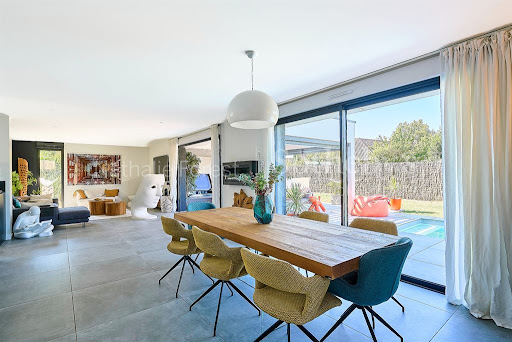 House with pool and garden 5