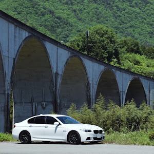 5シリーズ セダン 535i