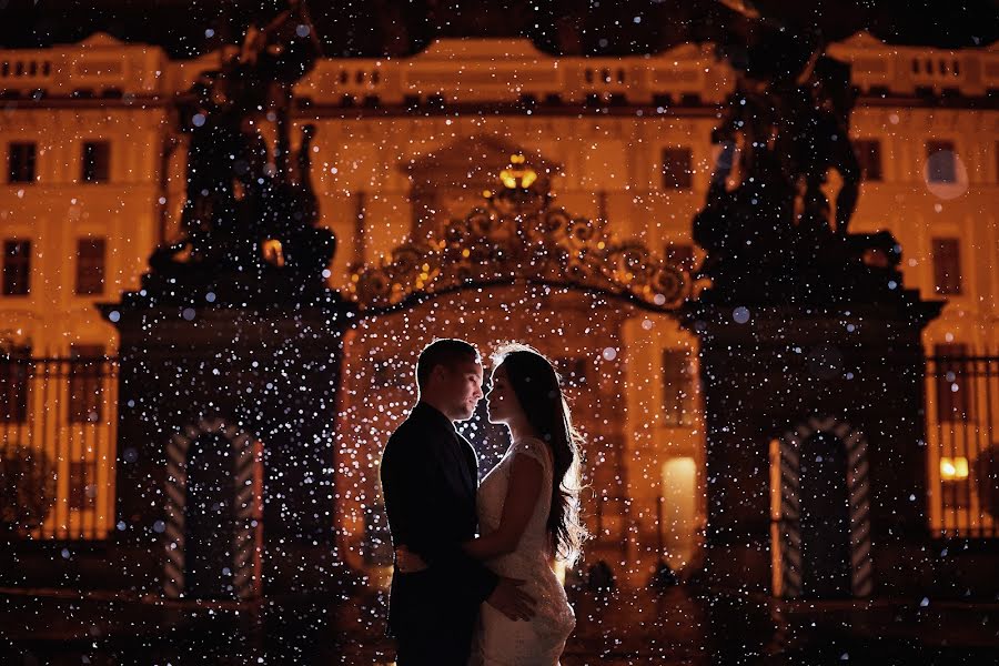 Fotógrafo de casamento Kurt Vinion (vinion). Foto de 25 de março 2018