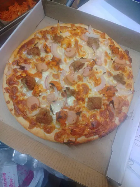 Chicken Blast Pizza