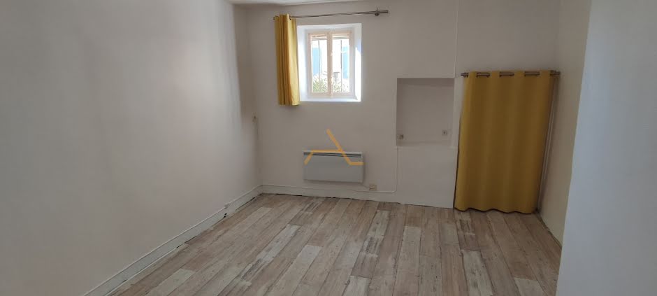 Vente maison 2 pièces 45 m² à Valreas (84600), 63 000 €