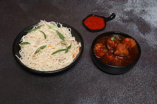 Veg Manchurian Noodles