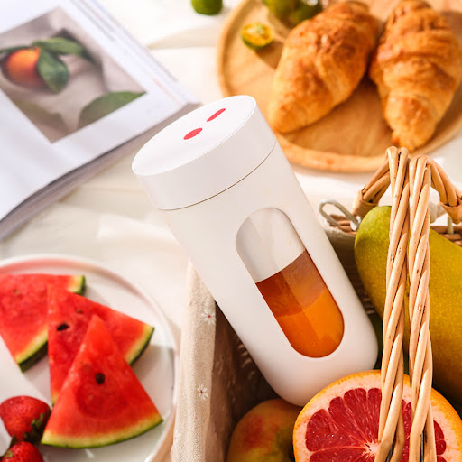 Title 4, Household Simple Portable Rechargeable Juicing ...