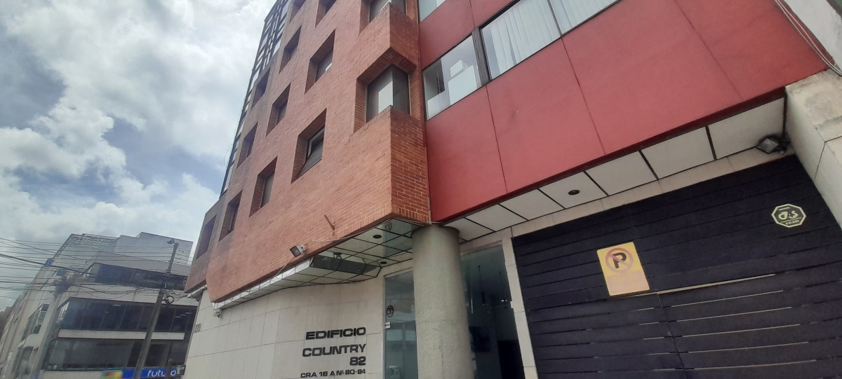 Consultorio En Venta - Country, Bogota