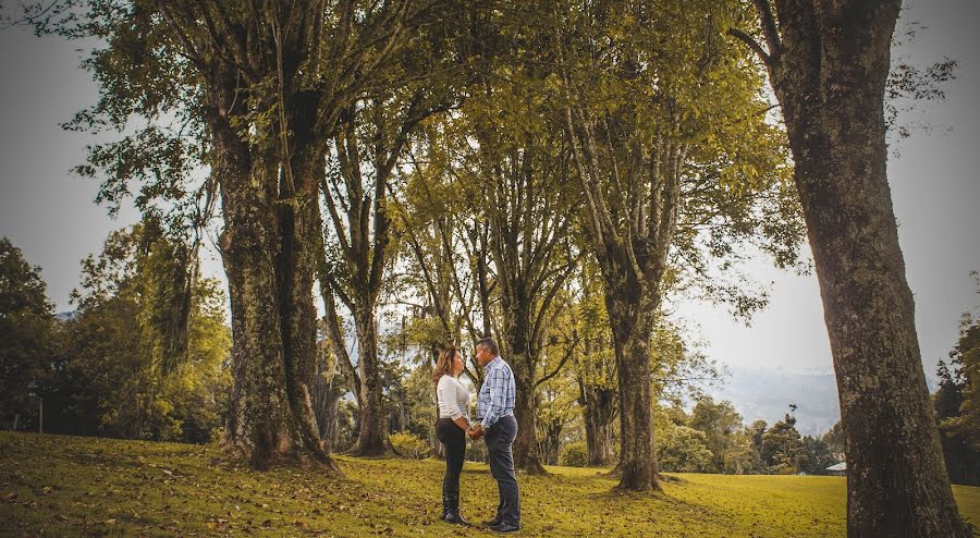 Fotografer pernikahan Cristian Campiño Gutierrez (criscampino90). Foto tanggal 2 Oktober 2019