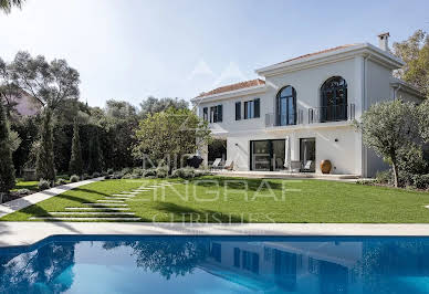 Villa with pool 14