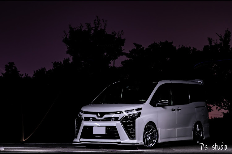 ヴォクシーの2022ベストショット・9月にエントリーします・弘前・青森県ユーザーに関するカスタム事例の投稿画像1枚目
