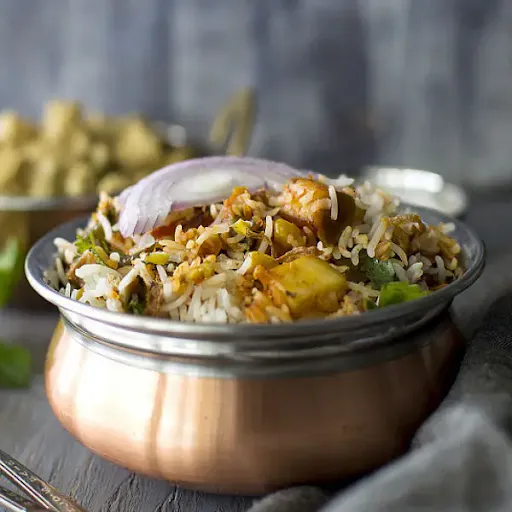 Veg Biryani With Curry