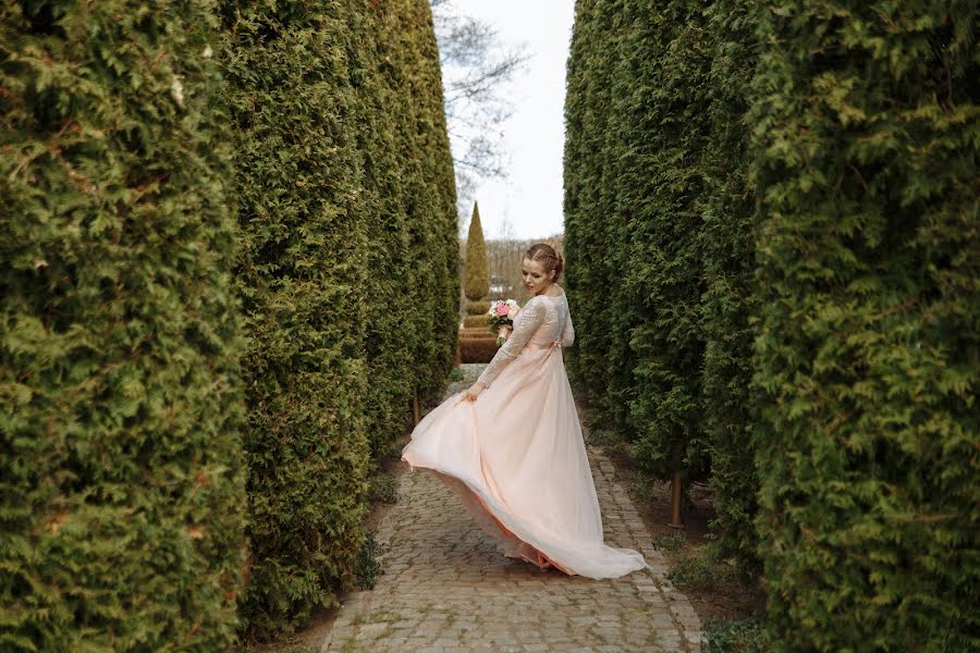 Wedding photographer Aleksandr Kuzmin (kyzmin). Photo of 14 June 2017