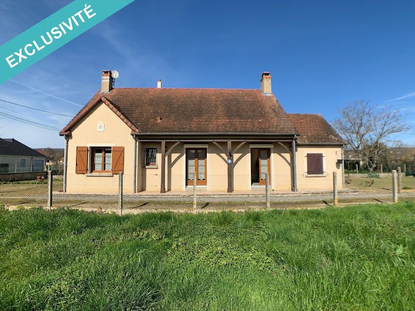 Vente maison 4 pièces 89 m² à Saint-Amand-Montrond (18200), 139 000 €