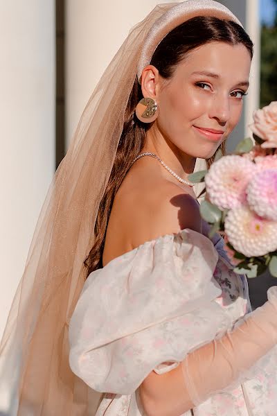 Fotografo di matrimoni Alina Dorofeeva (dorofeevaphoto). Foto del 11 settembre 2022