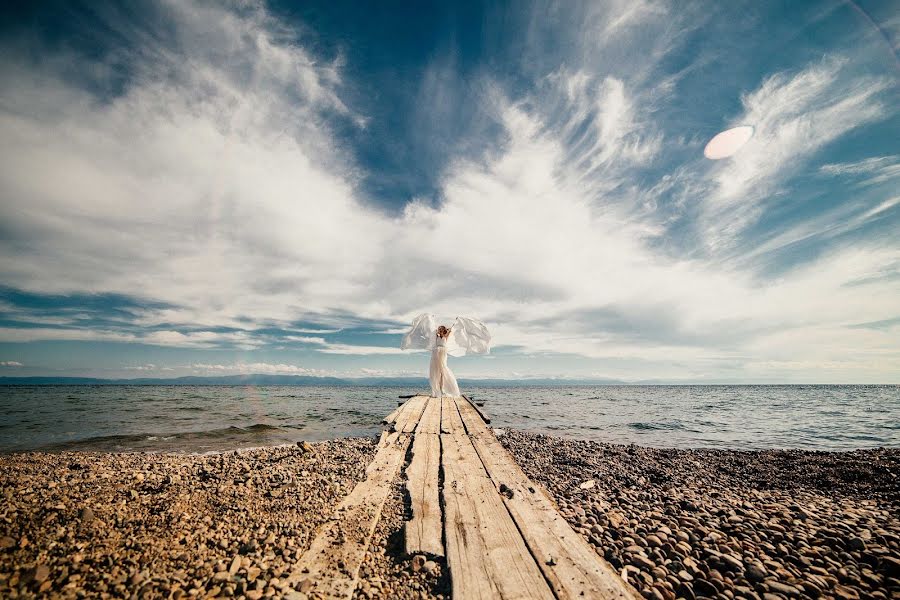 Photographe de mariage Denis Anurev (ideapix). Photo du 28 octobre 2013