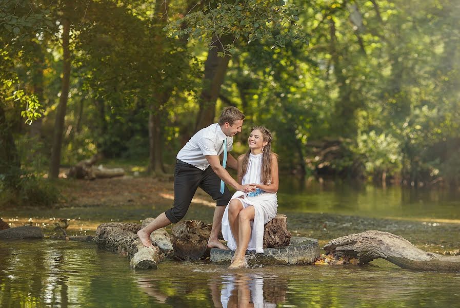 Wedding photographer Olga Selezneva (olgastihiya). Photo of 22 October 2013