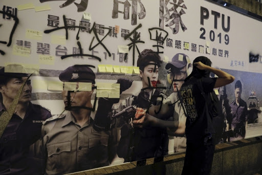 U Hongkongu sukobi policije i demonstranata
