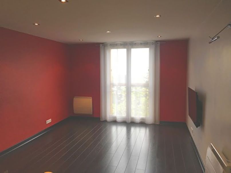 Location  appartement 3 pièces 55 m² à Neuilly-Plaisance (93360), 1 019 €