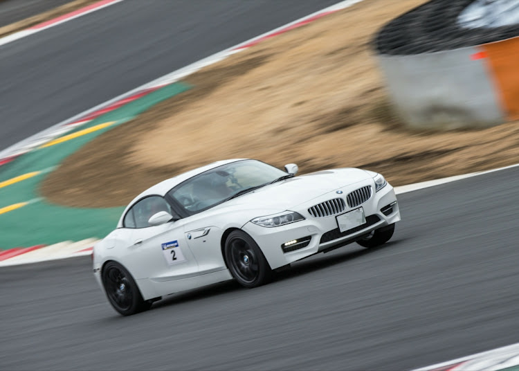 Z4 ロードスターのhks_rさんが投稿したカスタム事例の投稿画像1枚目