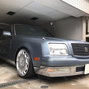 センチュリー GZG50