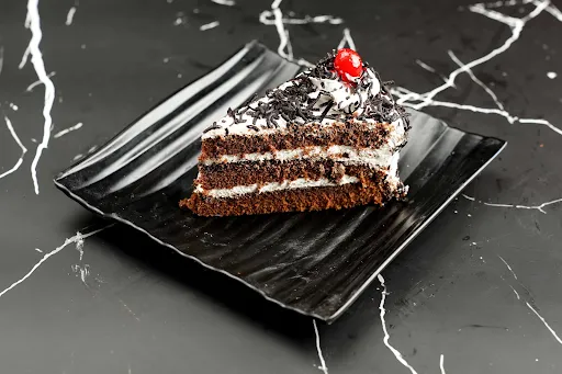 Black Forest Cold Pastry [1 Piece]