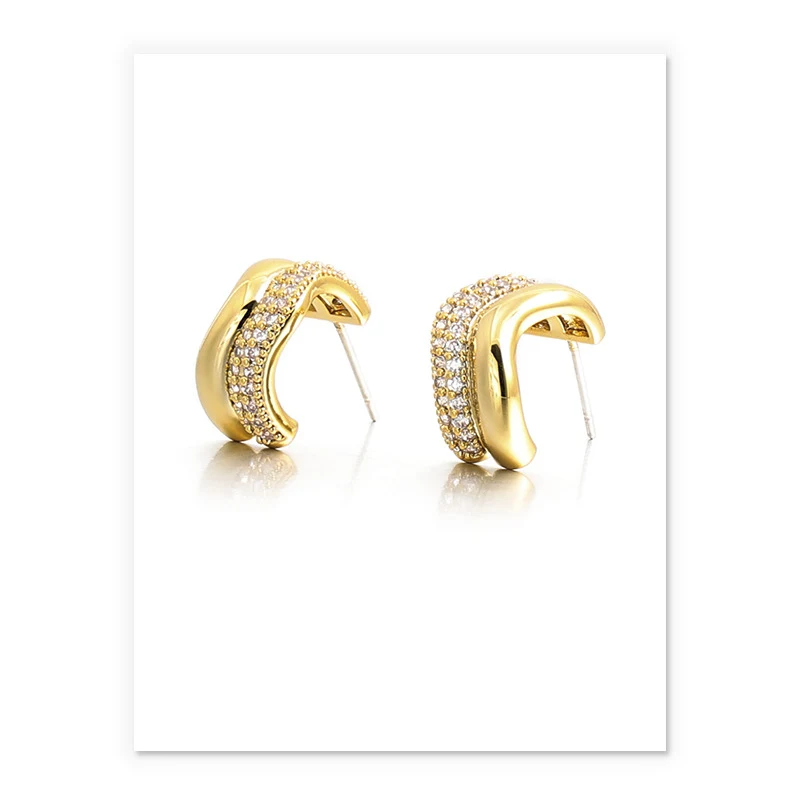 Vintage elegante zirkonia oorbellen voor dames. Stijlvolle dames sieraden die perfect zijn voor speciale gelegenheden en elke outfit verfraaien.