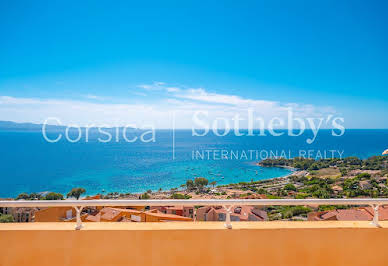 Seaside apartment with terrace 2