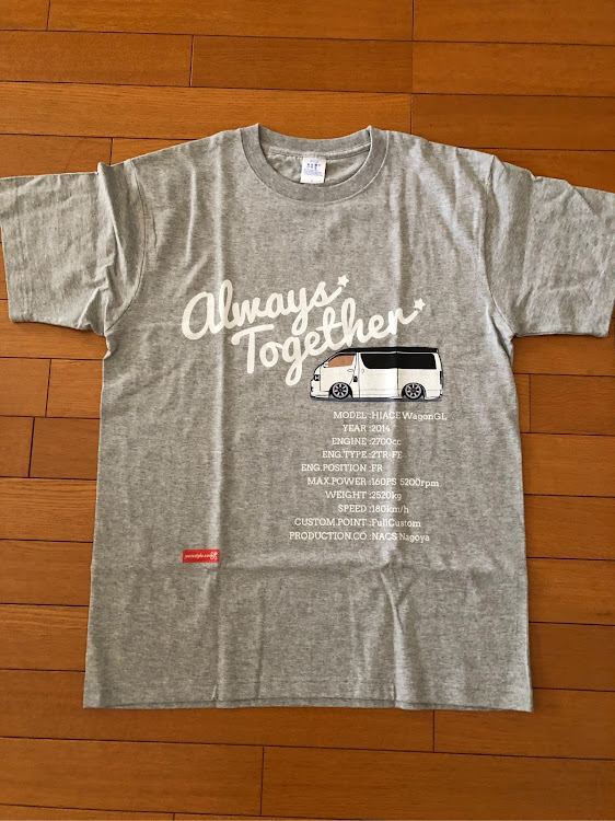 ハイエースのユルスタイル・くるまっこTシャツ・オリジナルアパレル・ハイエース200系・バイクのも作ってもらったに関するカスタム事例の投稿画像1枚目