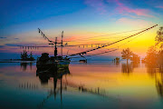 Phuket in Thailand is a popular destination for tourists, and the sunsets are just one reason. 