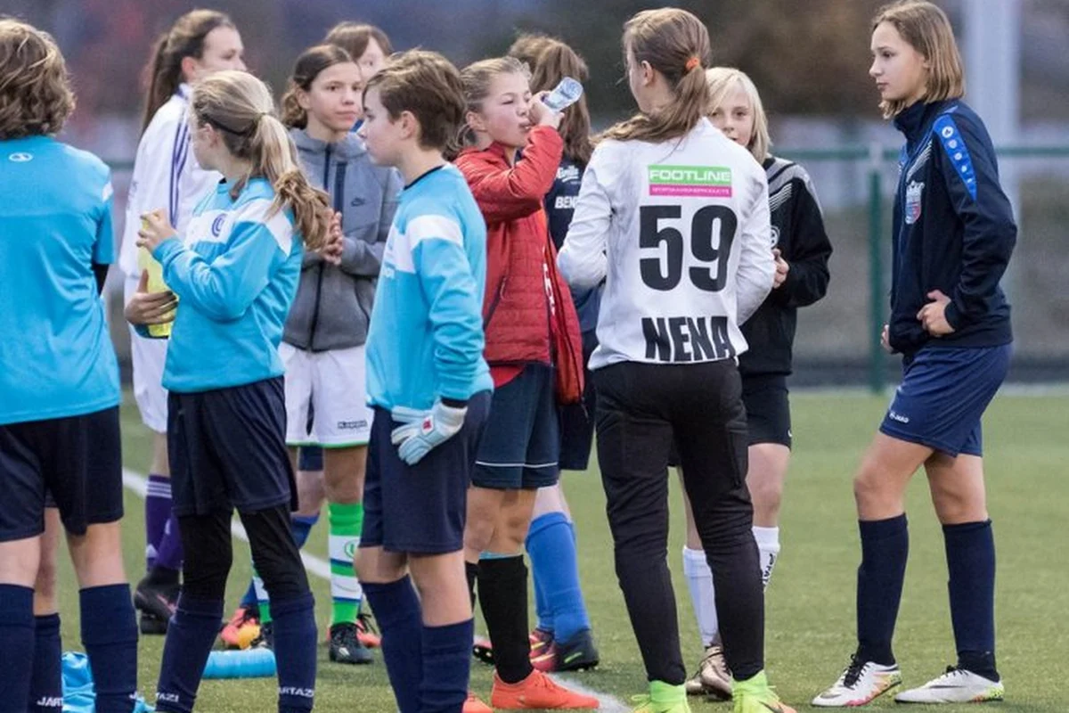 Schrijf je in voor de voetbalinstuif