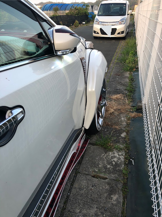 C-HRのkazuさんが投稿したカスタム事例の投稿画像1枚目