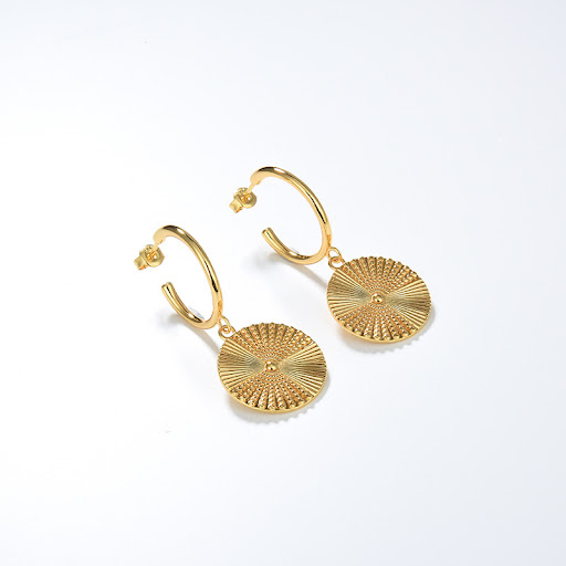Title 1, Fashionable simple retro female earrings, a tou...