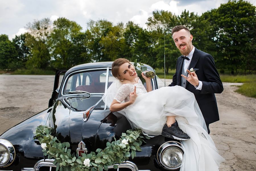 Fotógrafo de casamento Viktor Demin (victordyomin). Foto de 25 de maio 2018