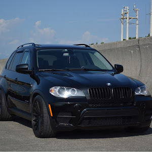 X5 E70