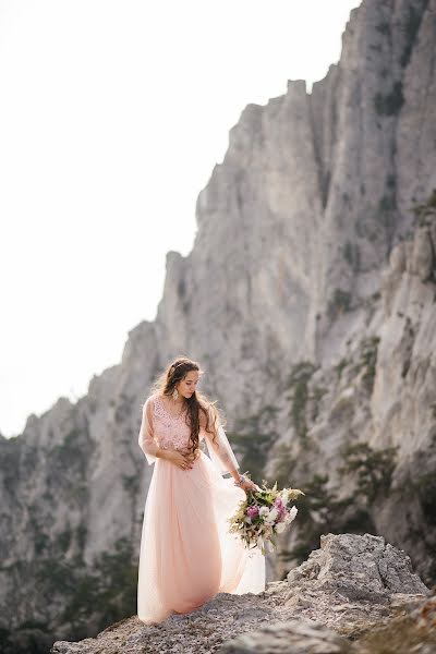 Wedding photographer Sveta Sukhoverkhova (svetasu). Photo of 3 May 2019
