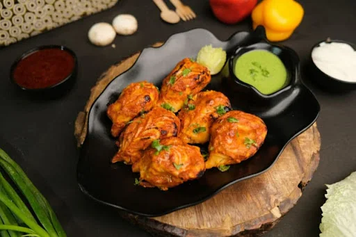 Chicken Tandoori Momos [ 6 Pcs ]