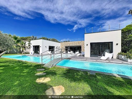 House with pool and terrace 1