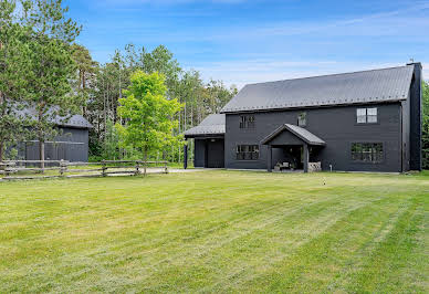 Maison avec jardin 1