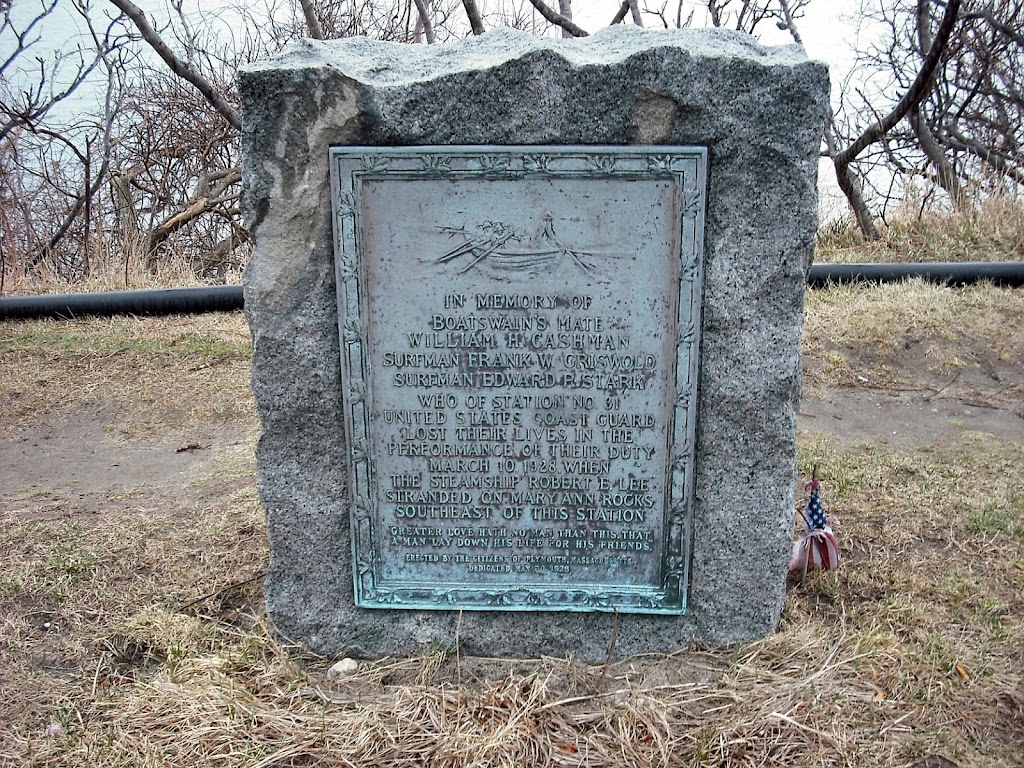 Read the Plaque - SS Robert E. Lee disaster Memorial