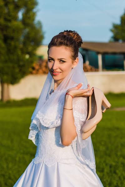 Fotógrafo de casamento Yuliya Yanovich (zhak). Foto de 16 de abril 2019