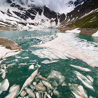 Ultima neve al lago Serrù di 