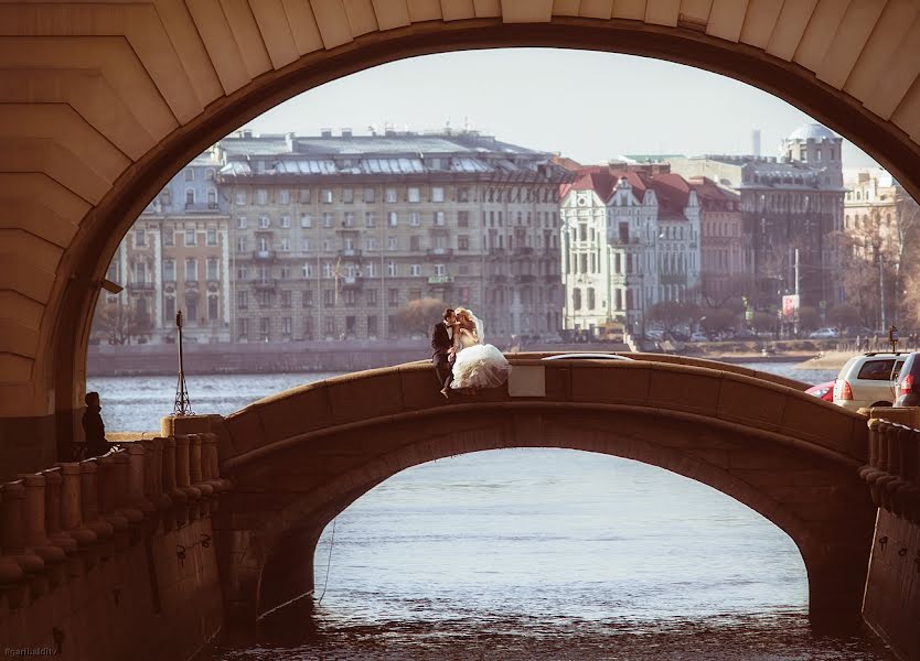 結婚式の写真家Maksim Garibaldi (garibaldi)。2016 4月29日の写真