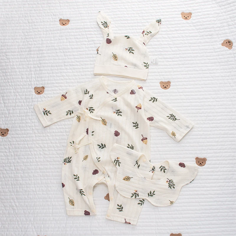 Baby katoenen jumpsuit met veters Comfortabele en stijlvolle kleding voor pasgeborenen Ademend kantontwerp Perfect voor dagelijks gebruik en speciale gelegenheden