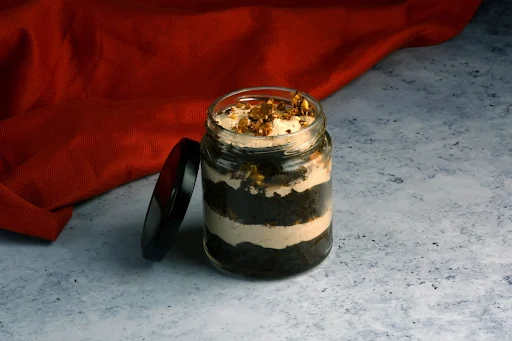 Ferrero Rocher Jar Cake
